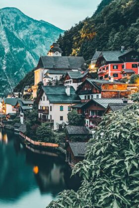 villages hallstatt avenlylanetravel