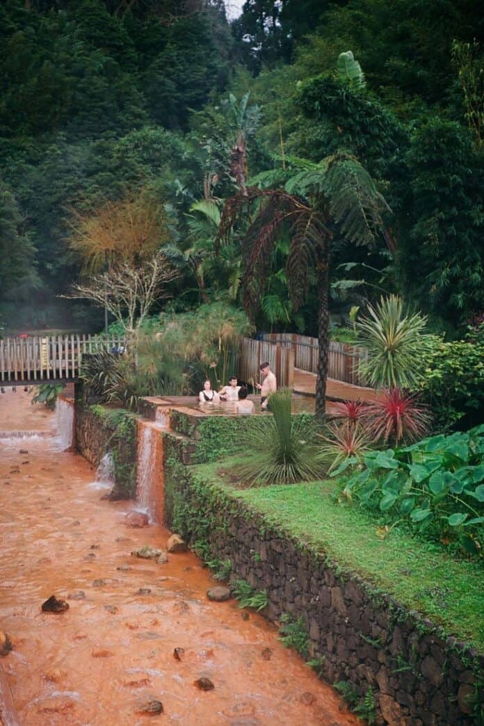 Poca Da Dona Beija hot springs