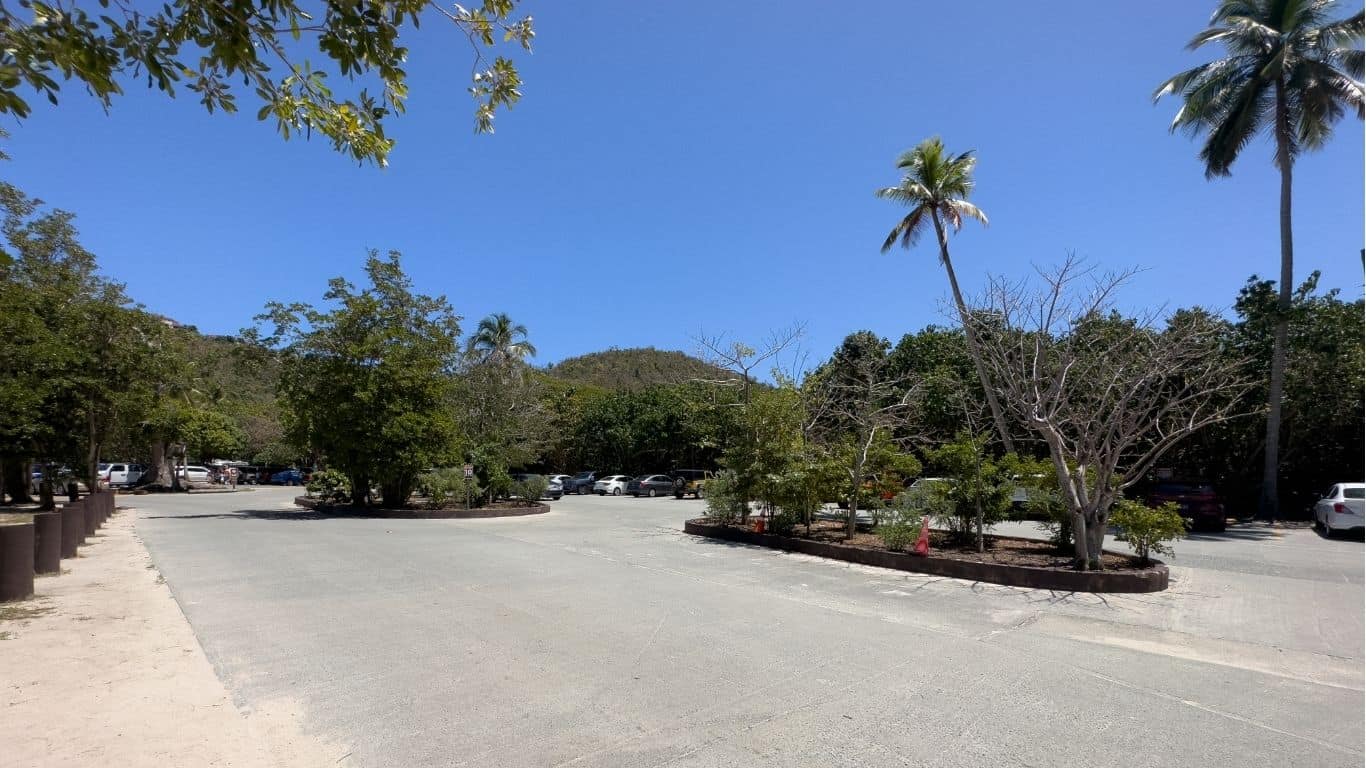 Magens bay parking lot